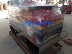 福瑞得機(jī)械1噸座駕壓路機(jī)，小型單鋼輪壓路機(jī)包裝完畢及時(shí)發(fā)貨