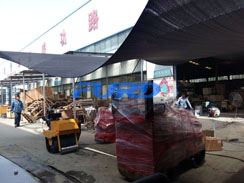 福瑞得機械微動態(tài)--座駕壓路機、手扶壓路機、灌縫機包裝發(fā)貨