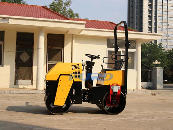 關(guān)于小型壓路機變速箱的保養(yǎng)知識你知道多少？