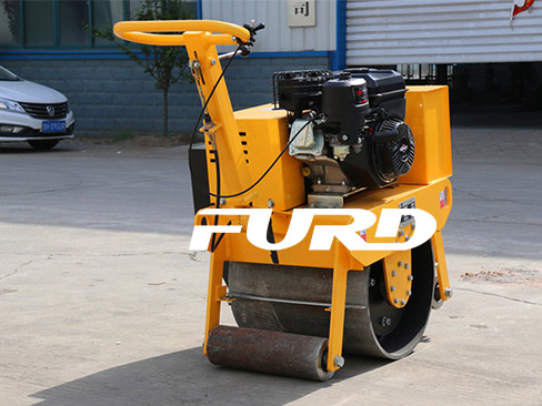 座駕壓路機的保養(yǎng)細則是什么呢？