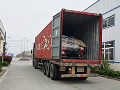 福瑞得5臺(tái)座駕壓路機(jī)裝車出口印尼 福瑞得5臺(tái)座駕壓路機(jī)裝車出口印尼