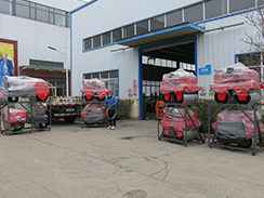 福瑞得8臺(tái)小型雙鋼輪壓路機(jī)打包裝車發(fā)往臨沂 福瑞得8臺(tái)小型雙鋼輪壓路機(jī)打包裝車發(fā)往臨沂