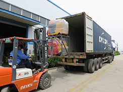 福瑞得機(jī)械18臺(tái)小型壓路機(jī)裝車出口巴拿馬 福瑞得機(jī)械18臺(tái)小型壓路機(jī)裝車出口巴拿馬